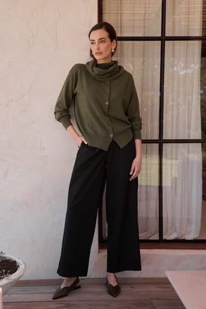 WRAP COLLAR KNIT