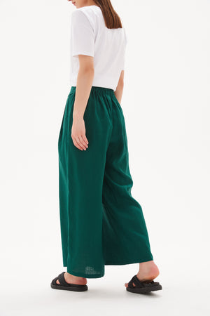 Tirelli women’s cropped coat versatile modern styling
