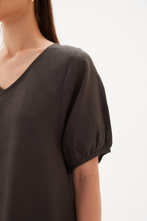 Tirelli women’s oversized sweater minimalist layering