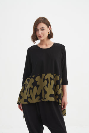 Tirelli women’s cropped coat minimalist autumn styling