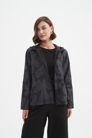 Tirelli women’s longline blazer contemporary seasonal look