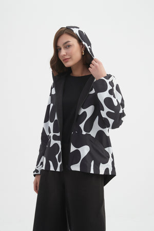 Tirelli women’s structured coat chic autumn styling
