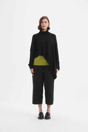 ASYMMETRIC CROP KNIT