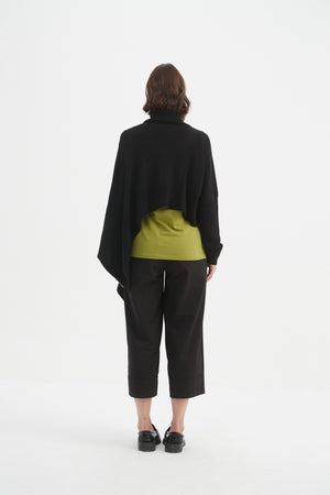 ASYMMETRIC CROP KNIT