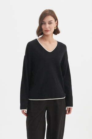 Tirelli women’s knit dress elegant shape