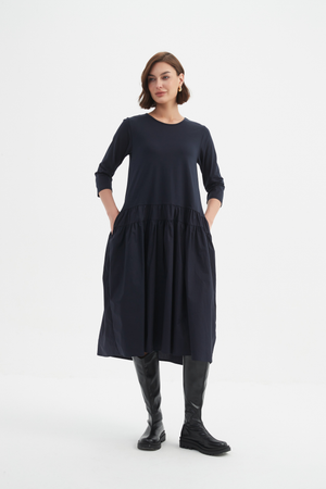 Tirelli women’s wool blend coat minimalist styling