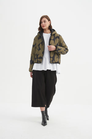 REVERSIBLE PRINT PUFFER JACKET