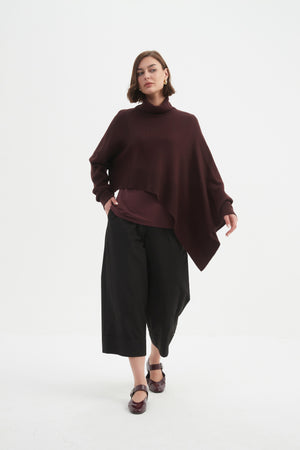 ASYMMETRIC CROP KNIT