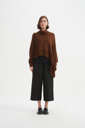 ASYMMETRIC CROP KNIT