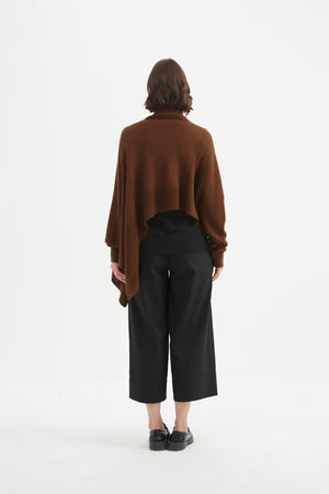 ASYMMETRIC CROP KNIT