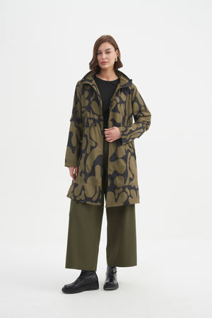 ADJUSTABLE WAIST PRINT PARKA
