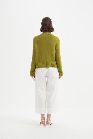 CROSSOVER COLLAR KNIT