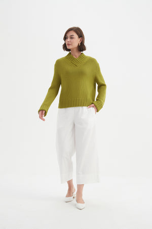 CROSSOVER COLLAR KNIT