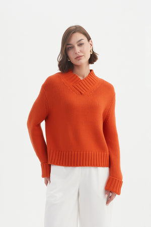 CROSSOVER COLLAR KNIT