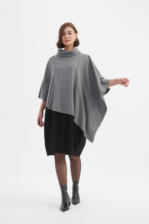 Tirelli women’s cardigan neutral layering piece