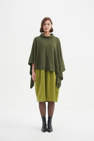 Tirelli women’s knit sweater crew neckline