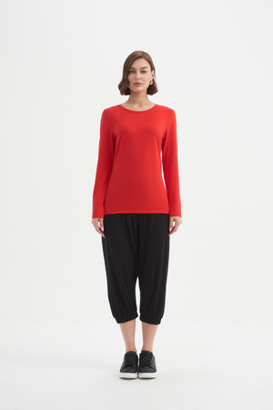 Tirelli women’s ribbed knit top layering wear