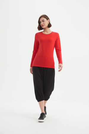 Tirelli women’s fitted blazer workwear essential