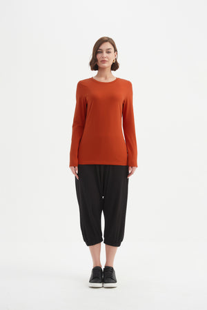 Tirelli women’s relaxed fit jumper cozy style