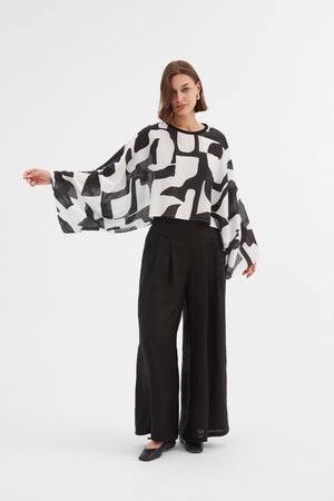 SILKY OVERSIZED LAYER TOP