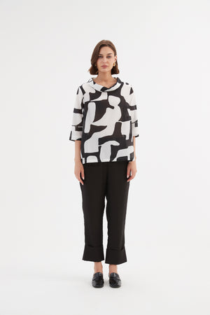 FUNNEL NECK BLOUSE