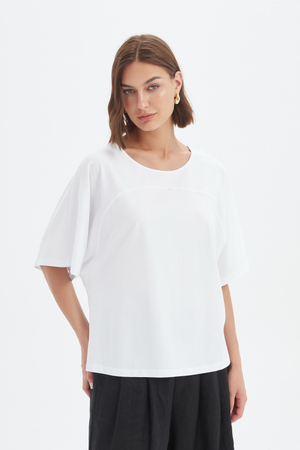 WIDE SLEEVE YOKE TEE