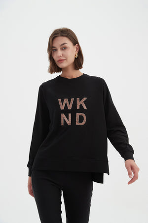 EMBOSSED METALLIC WKND SWEAT
