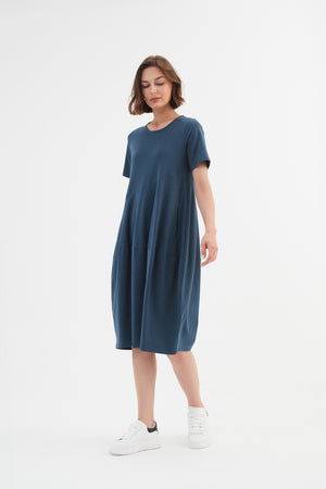 Tirelli women’s elegant coat casual chic autumn look