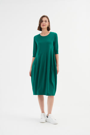 Tirelli women’s tailored coat minimalist seasonal style