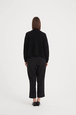 TEXTURED SPOT KNIT