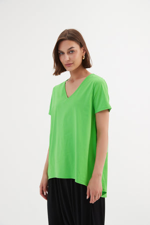 V NECK SWING TEE