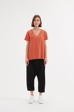 V NECK SWING TEE
