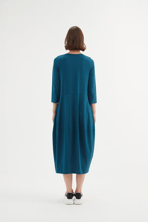 Tirelli women’s modern coat minimalist autumn layering