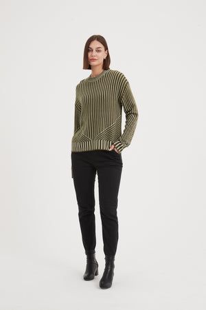 GEOMETRIC STRIPE KNIT