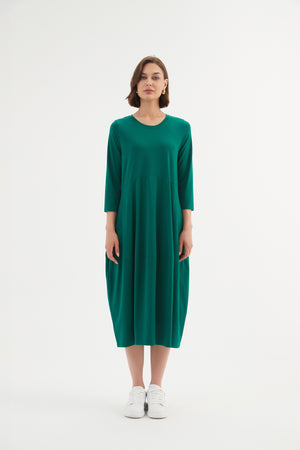 Tirelli women’s tailored longline coat sleek design