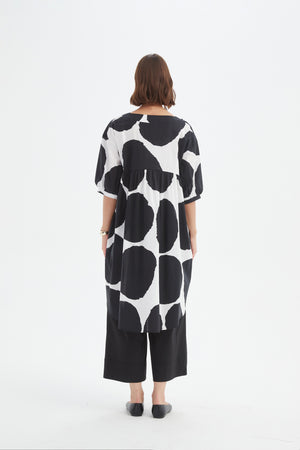 PLEAT FRONT PRINT TUNIC