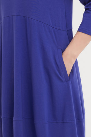 Tirelli women’s longline coat elegant autumn layering