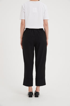 Tirelli women’s cropped blazer minimalist autumn fit