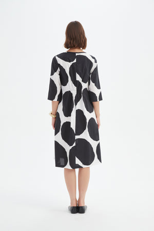 Tirelli women’s cropped coat casual layered styling