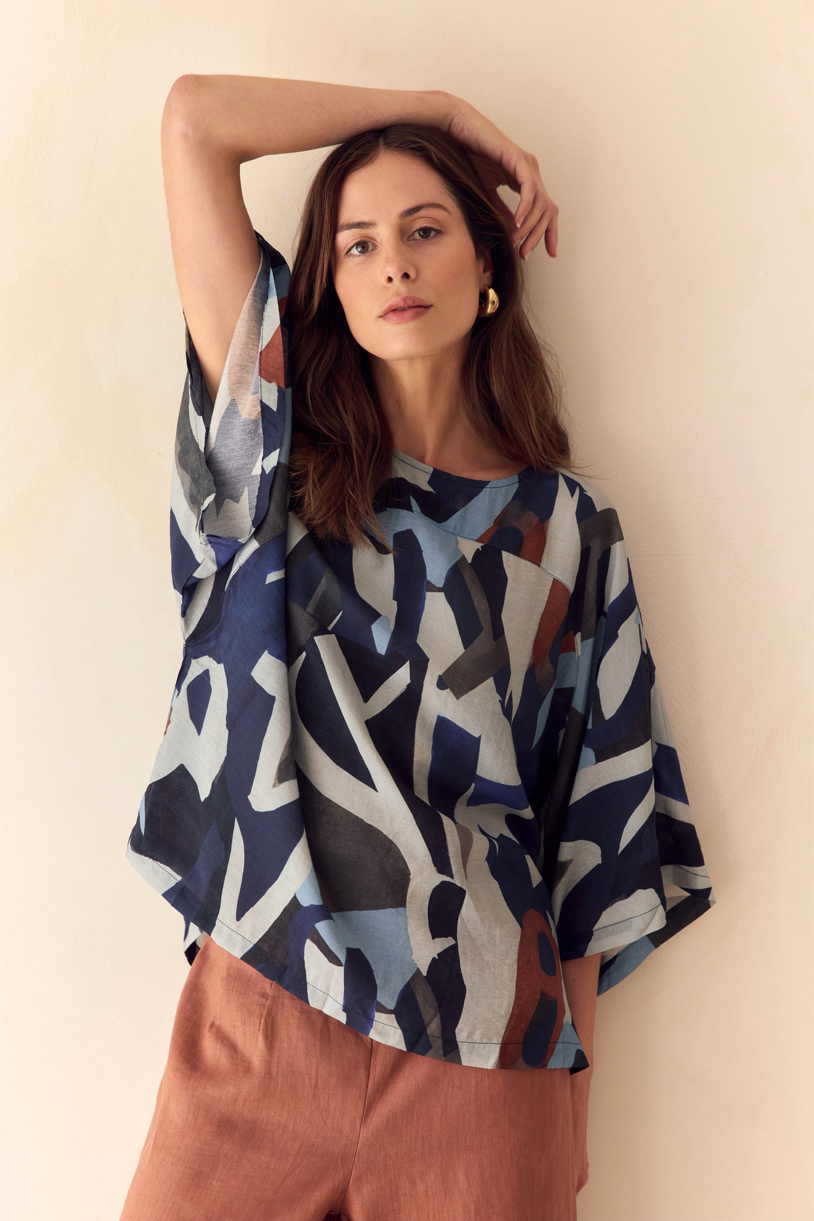 WIDE SLEEVE PRINT TOP