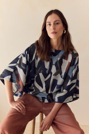 WIDE SLEEVE PRINT TOP