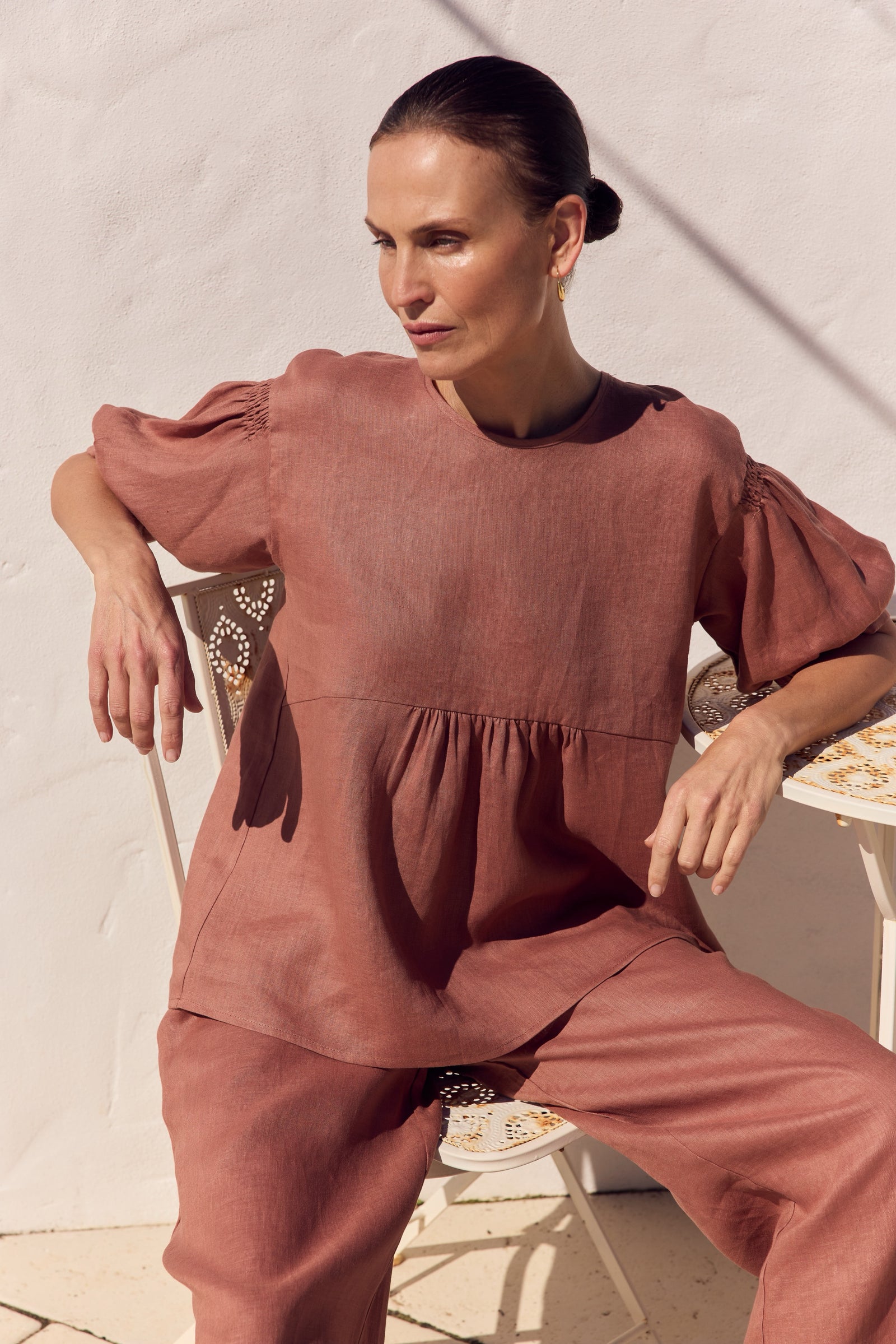 BISHOP SLEEVE SHIRRING TOP