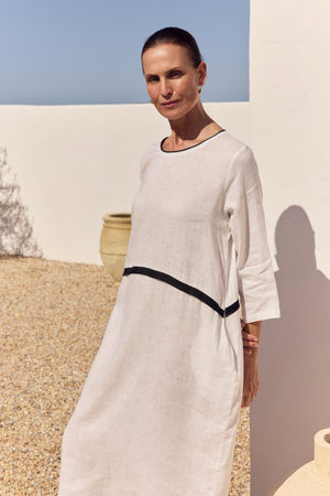 CONTRAST TRIM OVOID DRESS