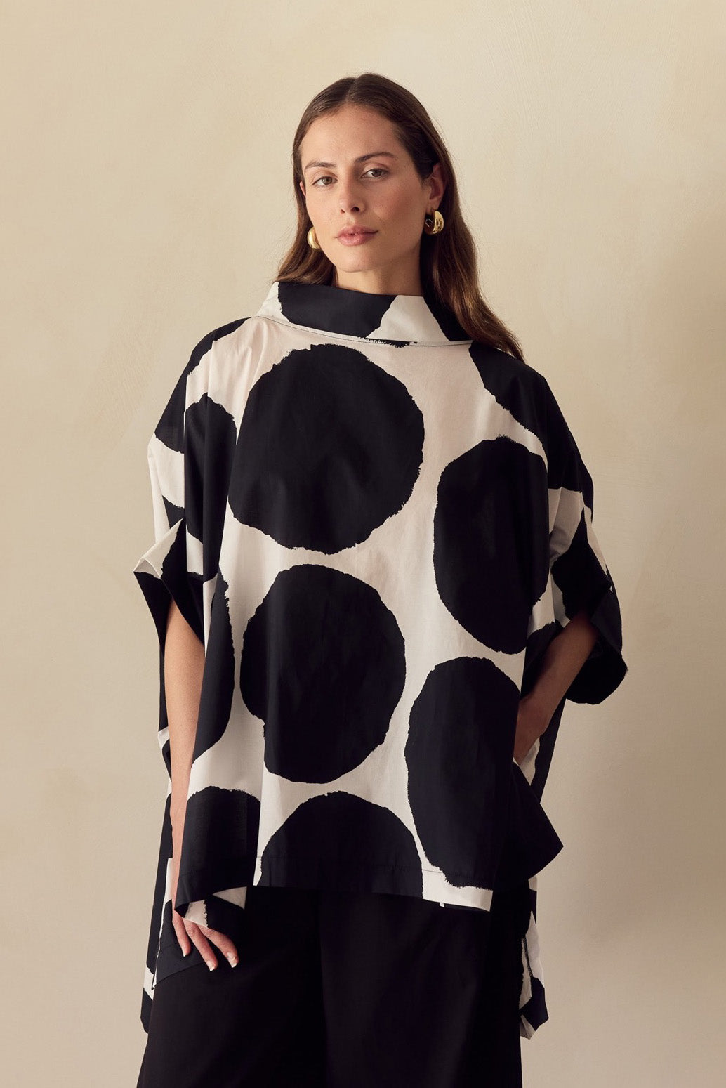 STRUCTURED NECK PRINT TUNIC