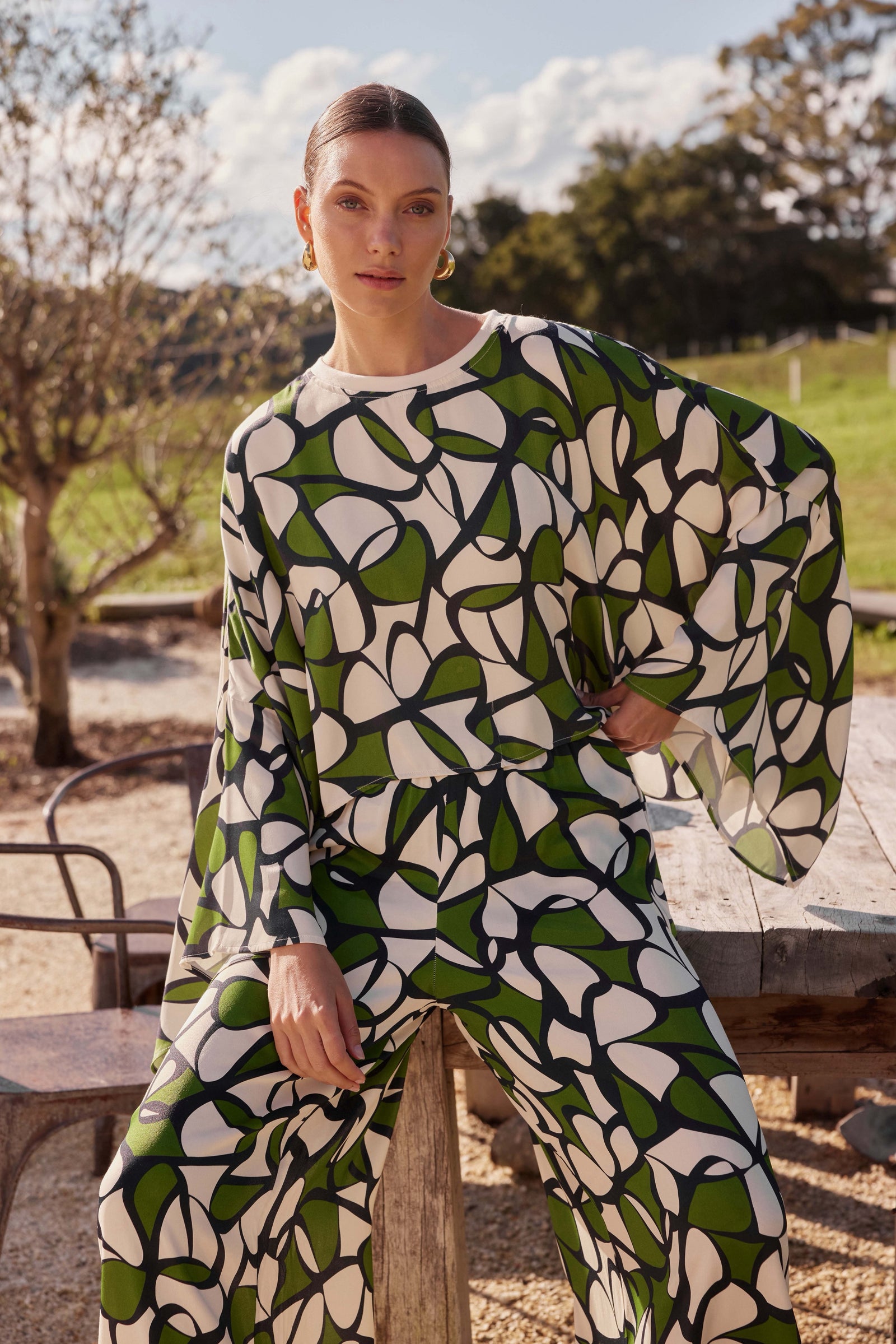 OVERSIZED PRINT LAYER TOP