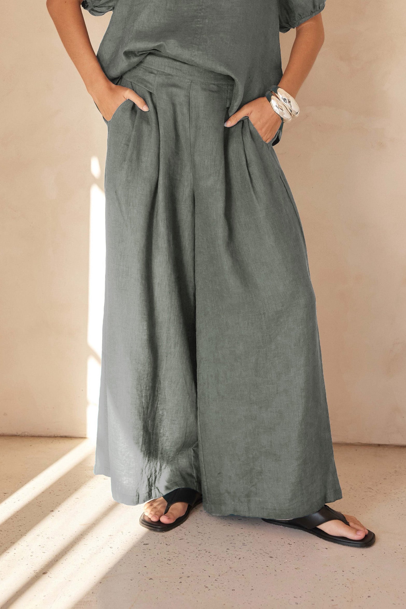 PLEAT FRONT PALAZZO PANT