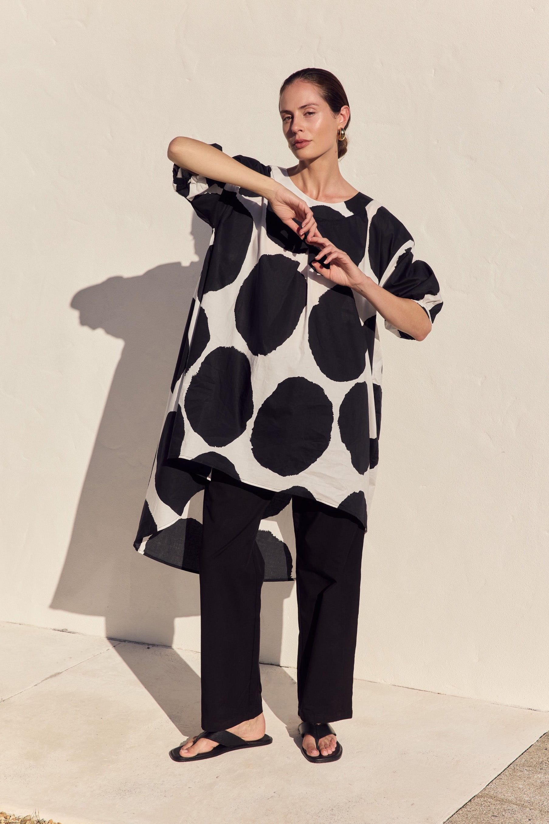 PLEAT FRONT PRINT TUNIC