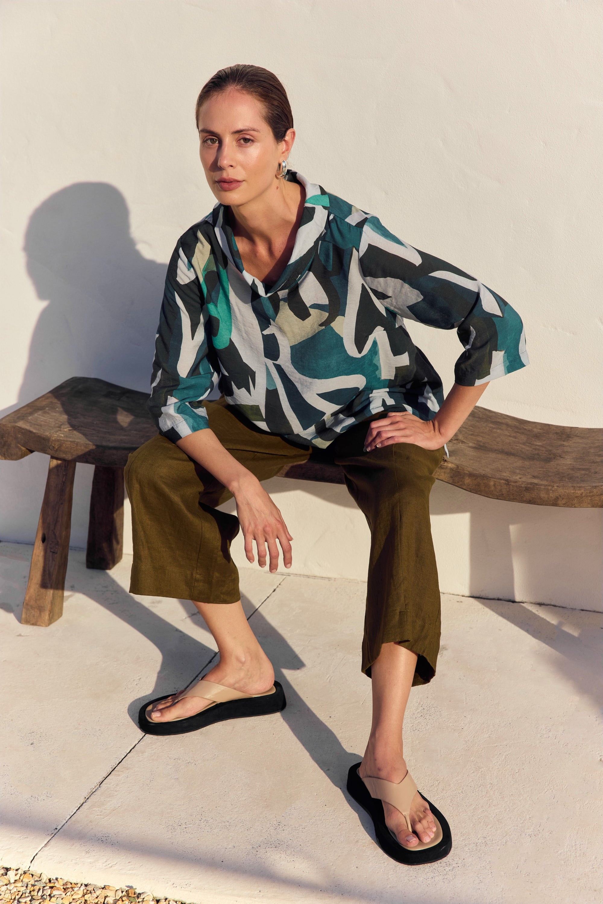 HIGH NECK PRINT TOP
