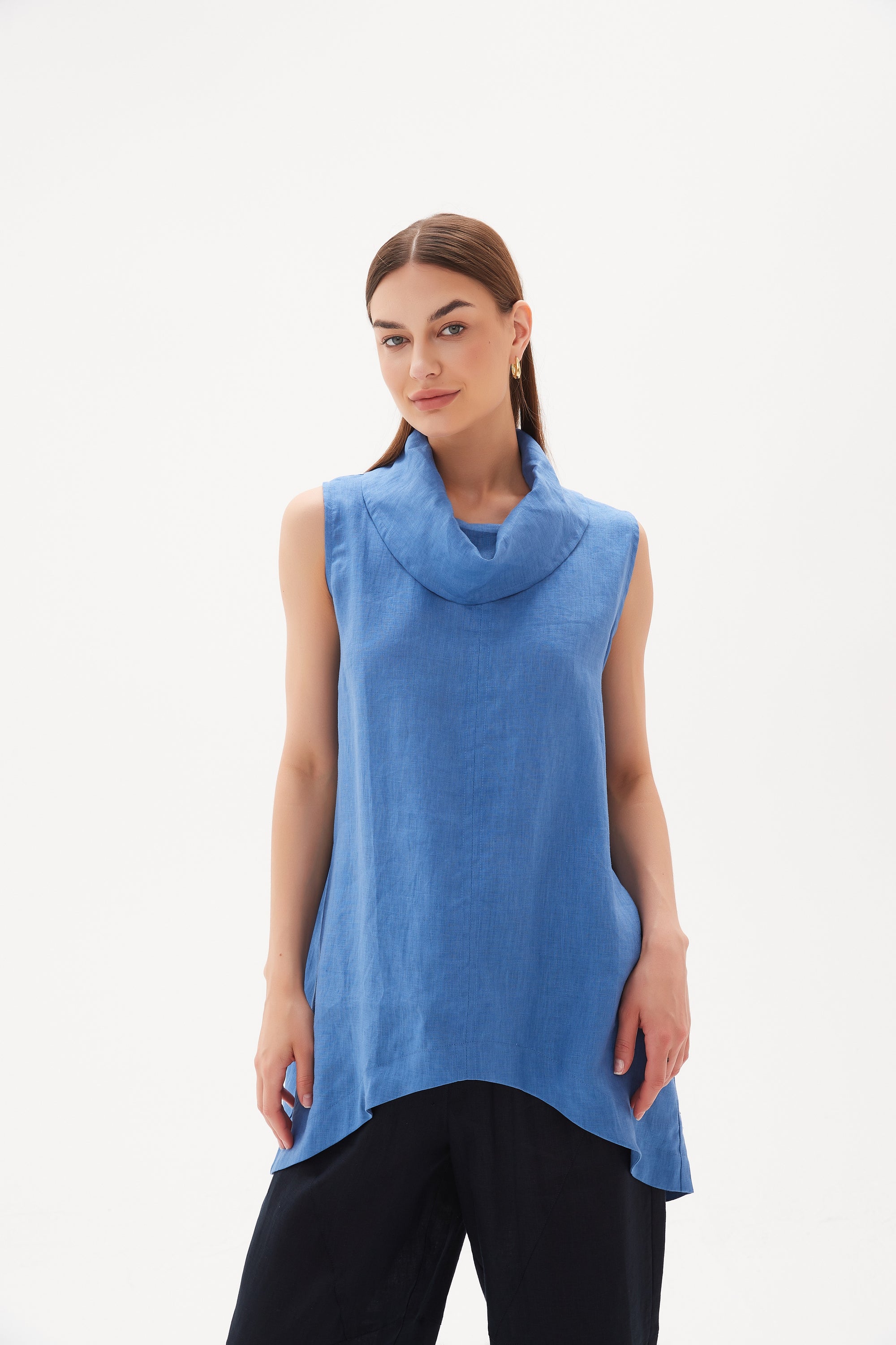 COWL NECK SLEEVELESS TUNIC