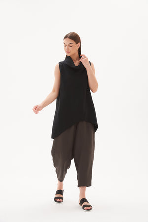 COWL NECK SLEEVELESS TUNIC